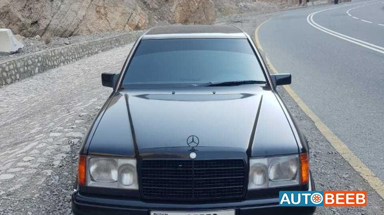 Mercedes Benz E320 1993